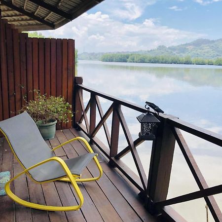 Gayang Friendly Water House Homestay Kota Kinabalu Exteriör bild