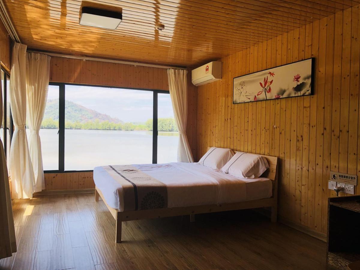 Gayang Friendly Water House Homestay Kota Kinabalu Exteriör bild