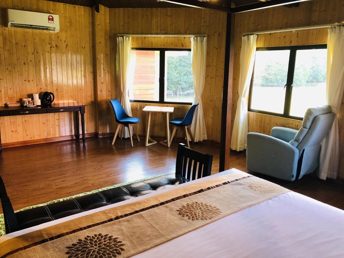 Gayang Friendly Water House Homestay Kota Kinabalu Exteriör bild