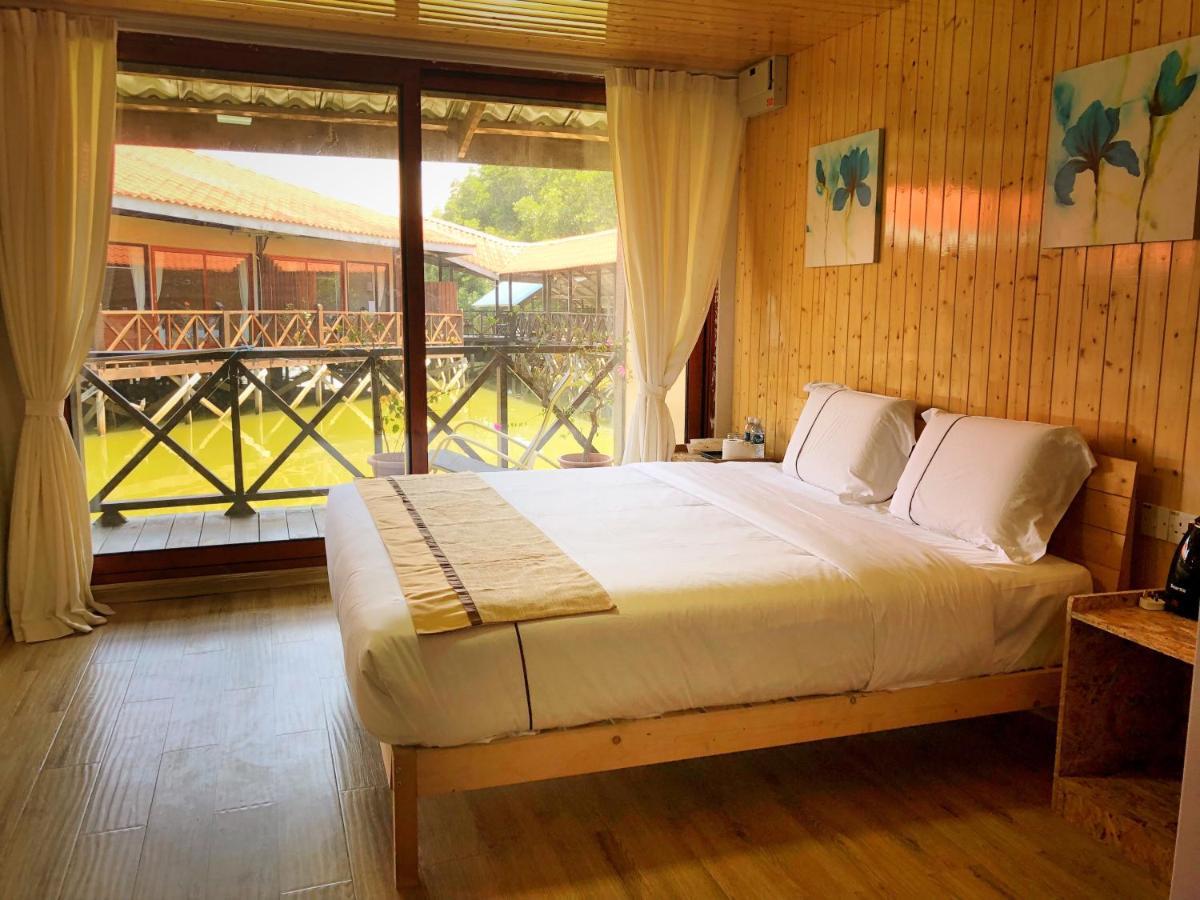 Gayang Friendly Water House Homestay Kota Kinabalu Exteriör bild