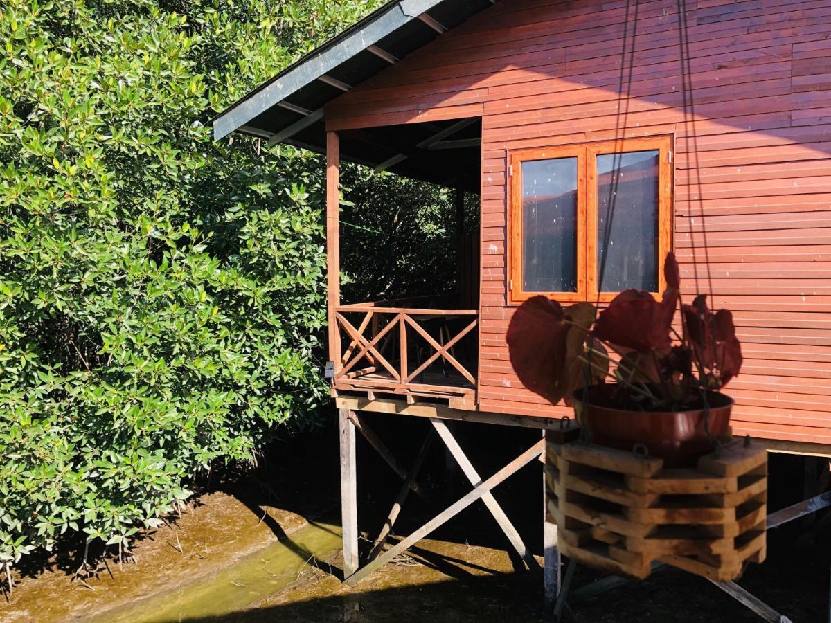 Gayang Friendly Water House Homestay Kota Kinabalu Exteriör bild