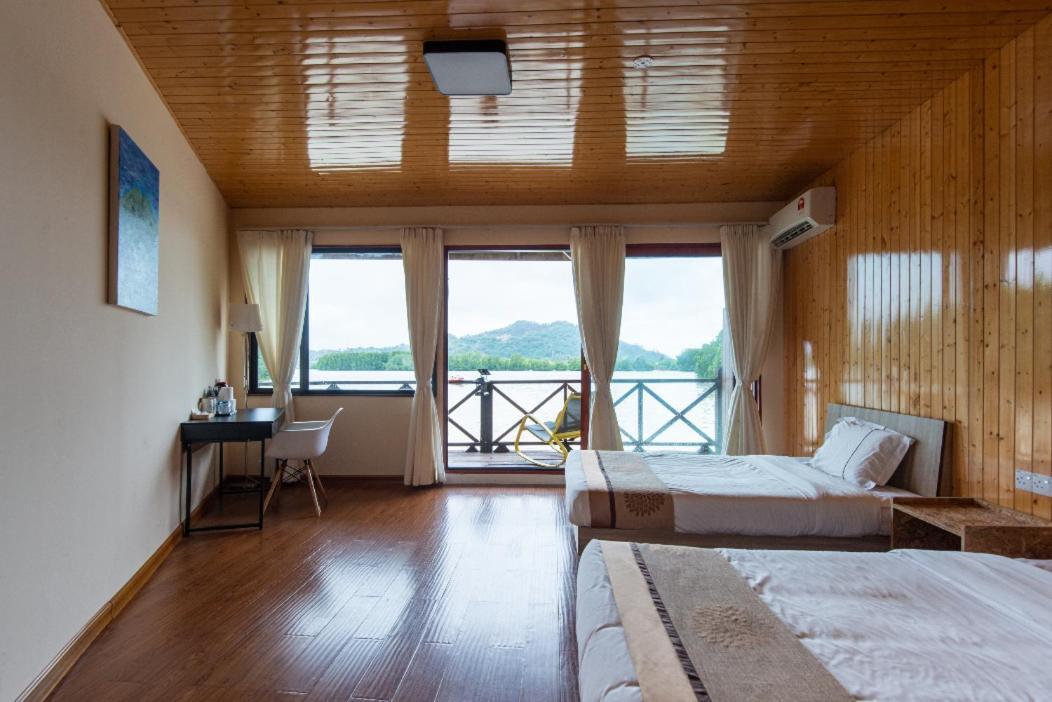 Gayang Friendly Water House Homestay Kota Kinabalu Exteriör bild